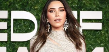 دانييلا رحمة تعيد ارتداء فستان سبق وأن ارتدته نجمة لبنانية مع إدخال تعديل واضح عليه!