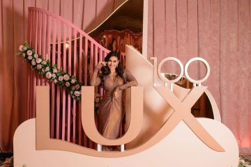 ياسمين صبري: إطلالات أنثوية راقية مع الفساتين الضيقة