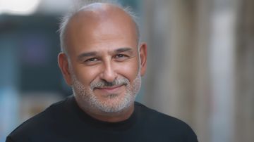 جمال سليمان يكشف القصة الكاملة لفيديو سيبيني في حالي جمال سليمان يكشف القصة الكاملة لفيديو سيبيني في حالي