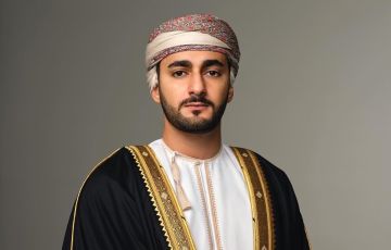 ولي عهد سلطنة عمان يحتفل بعقد قرانه وصور من المراسم الرسمية