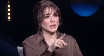 شطب سلاف فواخرجي من نقابة الفنانين السورية