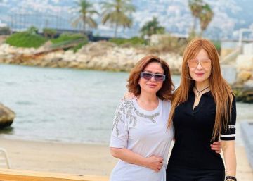 إلهام شاهين توجه رسالة تهنئة الى كارول سماحة إلهام شاهين توجه رسالة تهنئة الى كارول سماحة