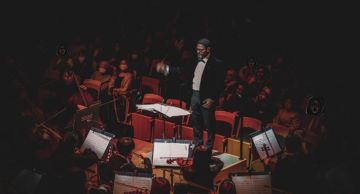  هاني فرحات أول مايسترو عربي يقود أوركسترا المتروبوليتان الأسترالية على مسرح أوبرا سيدني