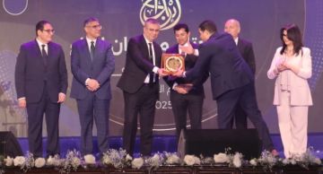 وزير الشباب والرياضة يكرم عمرو الليثي بجائزة أفضل إعلامي في ختام مهرجان إبداع لشباب الجامعات