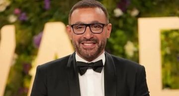 الظهور الأول لأحمد السقا بعد إعلان طلاقه من مها الصغير ... في عيد ميلاد اسماء جلال - صورة