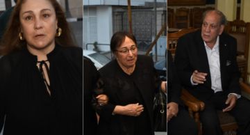 سميرة عبد العزيز ومنير مكرم وشيرين في عزاء الفنانة سميحة أيوب سميرة عبد العزيز ومنير مكرم وشيرين في عزاء الفنانة سميحة أيوب