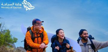 السعودية تسجل رقما قياسيا جديدا في عدد السياح المحليين والوافدين للعام الثاني على التوالي السعودية تسجل رقما قياسيا جديدا في عدد السياح المحليين والوافدين للعام الثاني على التوالي
