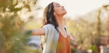 تألقي بالراحة: صيحات تجمع الأناقة والبساطة