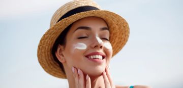 ترطيب البشرة من أهم فوائد زهرة الربيع المسائية