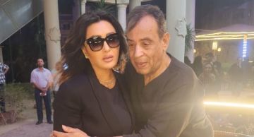 في أول ظهور بعد وفاة شقيقها.. لطيفة تقدم العزاء لصلاح الشرنوبي وتؤجل ألبومها الجديد في أول ظهور بعد وفاة شقيقها.. لطيفة تقدم العزاء لصلاح الشرنوبي وتؤجل ألبومها الجديد