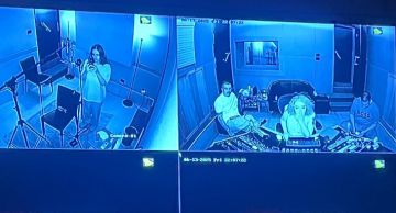 جانا عمرو دياب في الاستديو لتسجيل أغنية جديدة ... هل رافقها والدها؟