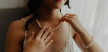 إكسسوارات اللؤلؤ غير التقليدي من الجرأة الكلاسيكية إلى صيحات المستقبل