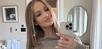 هل تودين الحصول على شعر جينيفر لوبيز الأملس والمستقيم بدون ضرر؟ إليك الخطوات