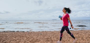 كيف يساهم المشي الهادئ في تحسين صحتك النفسية؟