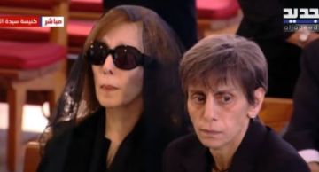 صور- فيروز تودع ابنها زياد الرحباني