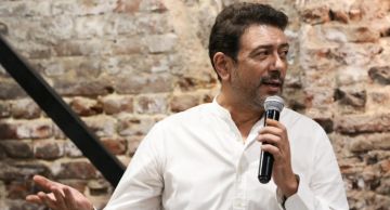 أحمد وفيق يحذر من فيديو متداول يوحي بتورطه في تجارة الأعضاء: أنا هاعمل محضر