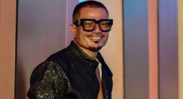 محمد يحيى يكشف عن المقطع المحذوف من أغنية بابا لعمرو دياب- فيديو محمد يحيى يكشف عن المقطع المحذوف من أغنية بابا لعمرو دياب- فيديو