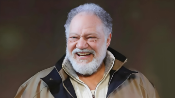 المسرح القومي يحذر جمهوره من تذاكر مزيفة لمسرحية الملك لير المسرح القومي يحذر جمهوره من تذاكر مزيفة لمسرحية الملك لير