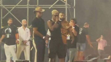 محمد رمضان يعلن انتهاء حفله: صعب نكمل يا شباب فيه واحد توفى