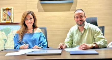 شيري عادل تتعاقد على فيلم حين يكتب الحب 