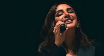 محمود سعد يعلن عودة أنغام من رحلتها العلاجية: من الطائرة على أرض مصر سمعت صوتها وهو متألق كالعادة