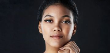 هل تعلمين كيفية تطبيق روتين البشرة المختلطة اليومي والأسبوعي؟