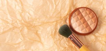 هايلايتر الجسم والبشرة: تعزيز الإشراقة والشباب!