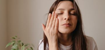 هل تعلمين متى يجب وضع التونر؟ اكتشفي الإجابة