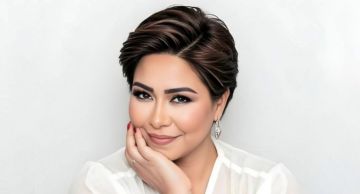 نقل شيرين عبد الوهاب بسيارة الإسعاف إلى منزل فنانة شهيرة
