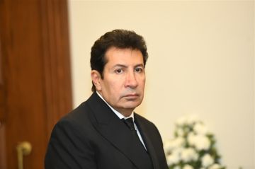 هاني رمزي: والدتي كانت تتفانى في خدمة المحتاجين ورحيلها كان صعب علي للغاية