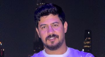 الفنان عمر سليمان يطرح أحدث أغانيه كبير وشامخ ما ننهز .. رسالة ثقة وقوة بإيقاع حماسي الفنان عمر سليمان يطرح أحدث أغانيه كبير وشامخ ما ننهز .. رسالة ثقة وقوة بإيقاع حماسي