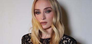 صوفي تيرنر نجمة Game of thrones تتخلى عن شعرها الأشقر... تحول جمالي يغير ملامحها! صوفي تيرنر نجمة Game of thrones تتخلى عن شعرها الأشقر... تحول جمالي يغير ملامحها!