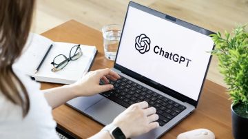 السويد تقيد ChatGPT وClaude.. هل الأسرار في خطر؟ السويد تقيد ChatGPT وClaude.. هل الأسرار في خطر؟
