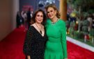 يسرا تشيد بإلهام شاهين: رهنت بيتها عشان تكمل إنتاج فيلم
