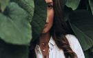 الإكسسوارات المستوحاة من الطبيعة.. دليل شامل لاختيارها بعناية