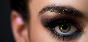 تكبير العيون بالمكياج: خطوات بسيطة تمنحك نظرة أوسع وأكثر سحرا