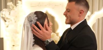 كواليس خطوبة سيدرا بيوتي ورامي حمدان... وخاتم الخطوبة الإسباني يتوج قصة حبهما