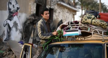 مسلسل صحاب الأرض الحلقة السابعة - عمار يترك جده ويذهب لرفح مسلسل صحاب الأرض الحلقة السابعة - عمار يترك جده ويذهب لرفح