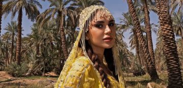 احتفاء بيوم التأسيس السعودي... استوحي إطلالتك التراثية من نجمات ومؤثرات سعوديات