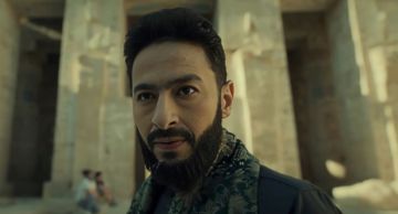 مسلسل المداح 6 الحلقة 8 - حمادة هلال في ورطة بعد فقده الحجر الثاني من لوح الزمرد