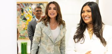 الملكة رانيا تبهر نيودلهي: إطلالات أيقونية تجمع الأناقة والجرأة على هامش قمة تايمز الاقتصادية في الهند الملكة رانيا تبهر نيودلهي: إطلالات أيقونية تجمع الأناقة والجرأة على هامش قمة تايمز الاقتصادية في الهند