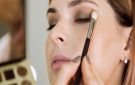 أحدث طرق وضع المكياج بالصور.. تابعي الخطوات بالتفاصيل