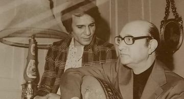 هعمل إيه من غيرك أسرة عبد الحليم حافظ تكشف عن كلمات محمد عبد الوهاب له في وداعه ودفنه قبل ...