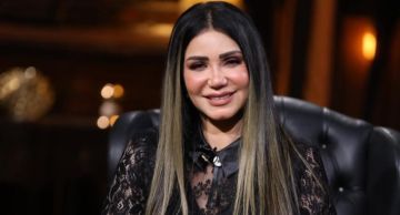 إيناس عز الدين: عملية ابني في المخ كسرتني إيناس عز الدين: عملية ابني في المخ كسرتني