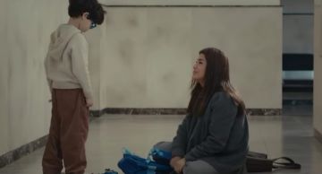 اللون الأزرق الحلقة الأولى ... جومانا مراد تبدأ رحلة علاج ابنها المصاب بطيف التوحد