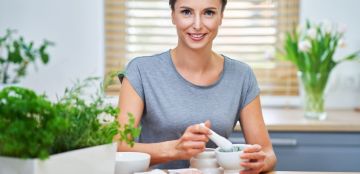 وصفة لسد الشهية وتصغير المعدة: الأعشاب هي السر!