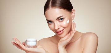 كيفية اختيار كريم للبشرة الحساسة.. ونصائح مهمة للاعتناء بها!