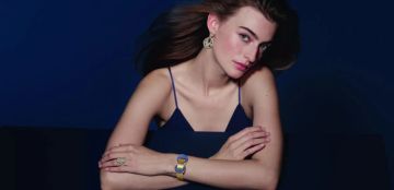 فان كليف أند آربلز شاعرية السماوات: معرض ساعات وعجائب 2026