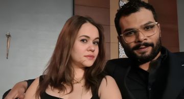 فيديو - أحمد عبد الله محمود يروي قصة حبه لزوجته بعد 20 عاما من الفراق: أرملة ولديها ثلاثة أطفال