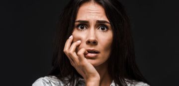 ما هي أسباب الخوف والقلق المفاجىء؟ اكتشفي كافة التفاصيل